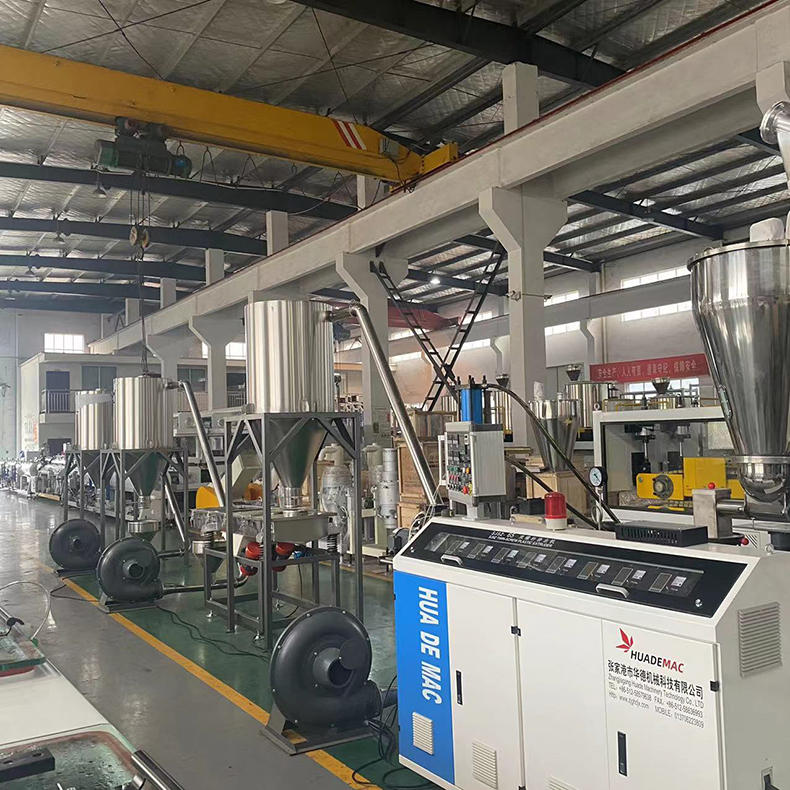 張家港65 80雙螺杆PVC硬質造粒生産(chǎn)線 軟料造粒擠出機生産(chǎn)設備(bèi) 粉末造粒機器